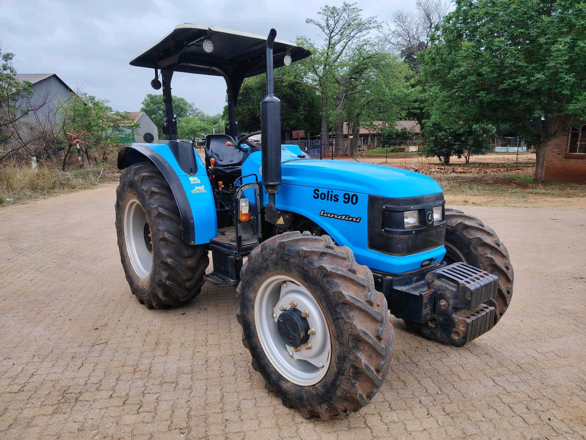 Trophy Tractors & Implements