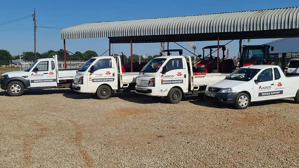 M&F Bemarking work bakkies