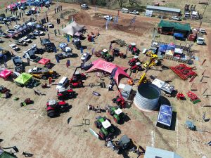 AGCO trap ‘n duidelike spoor op Vivo se Boerebemarkingsdag met ‘n reuse ten toon stelling van al hulle produkte wat bekende name soos Massey Ferguson en Fendt insluit.