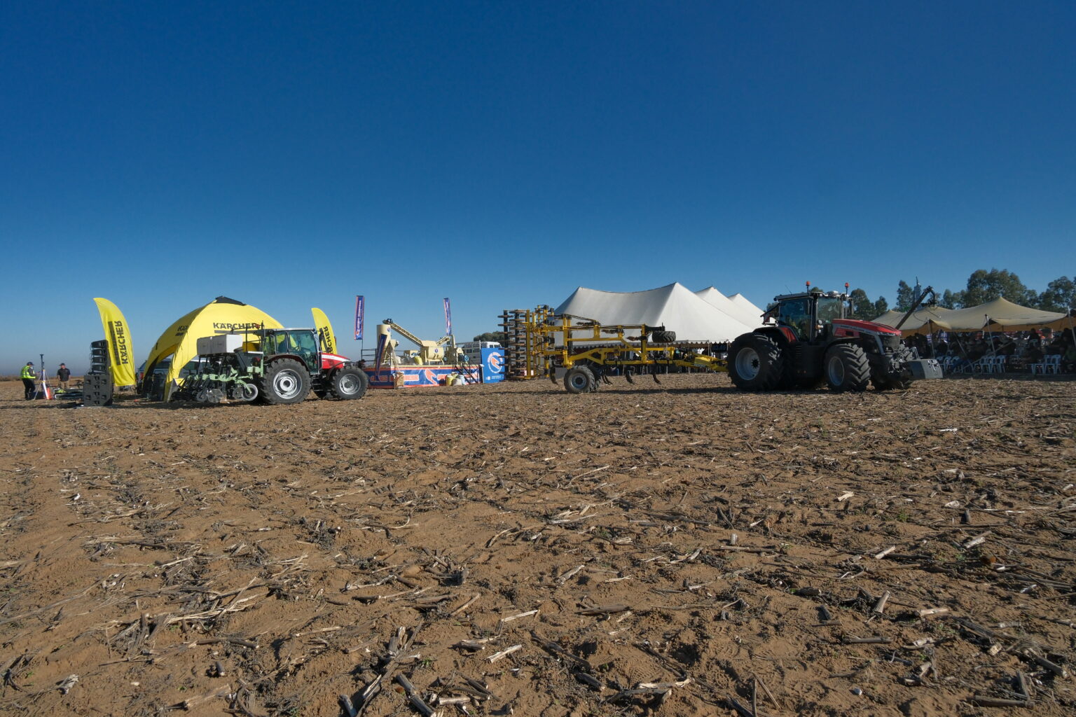 During ProTour, BHBW Kroonstad gave farmers the opportunity to experience the latest Massey Ferguson technology up close.